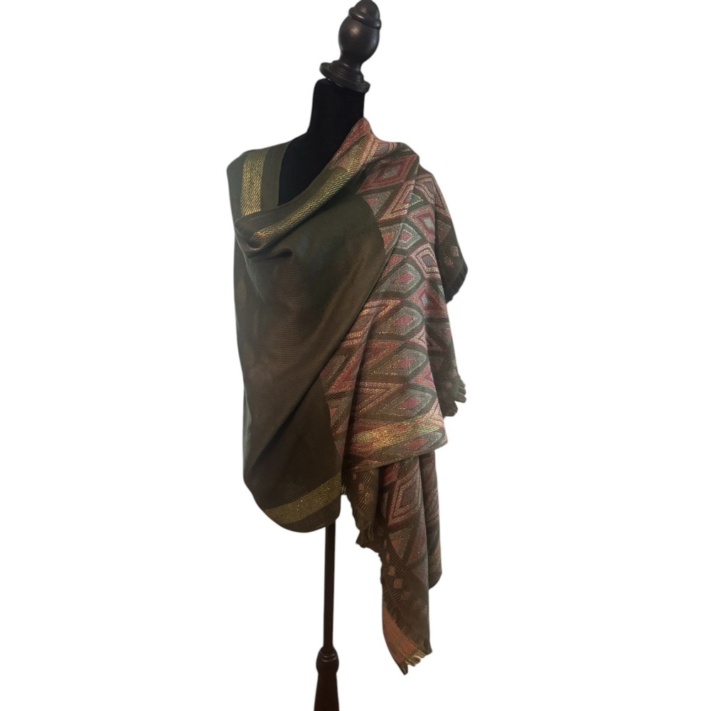 Elegant Green and Gold Patterned Shawl/scarf